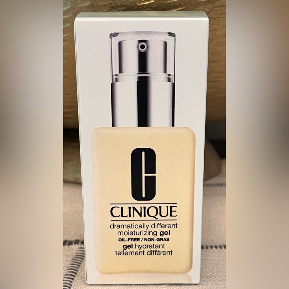 CLINIQUE Dramatically Different Moisturing Gel 4.2 ounces Brand New In Box
